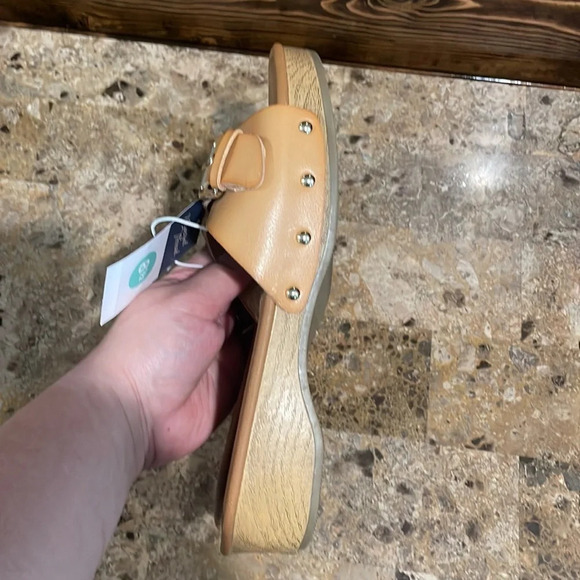 Women’s Sandals - Picture 6 of 8